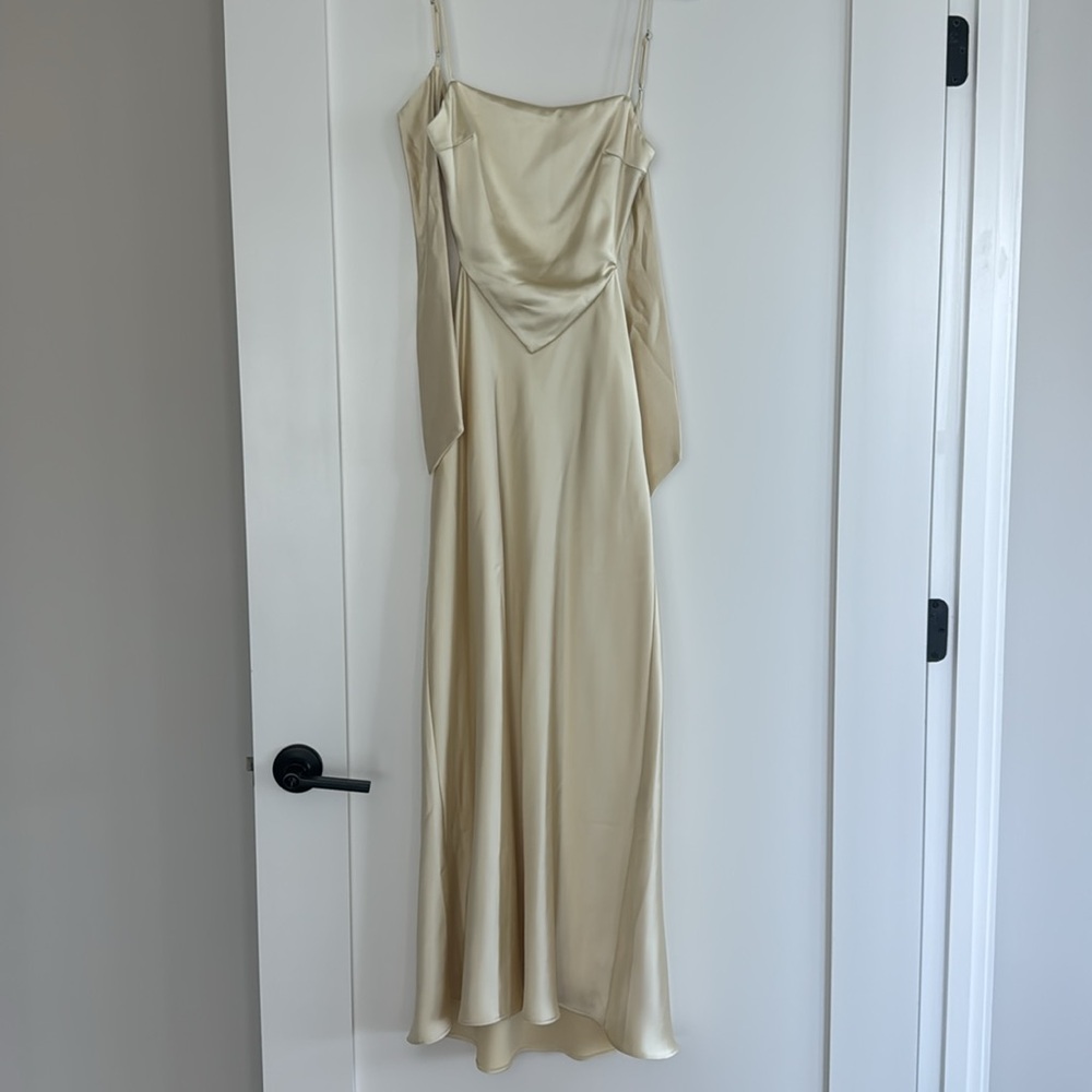 Zara Satin Wrap Dress - Picture 4 of 4